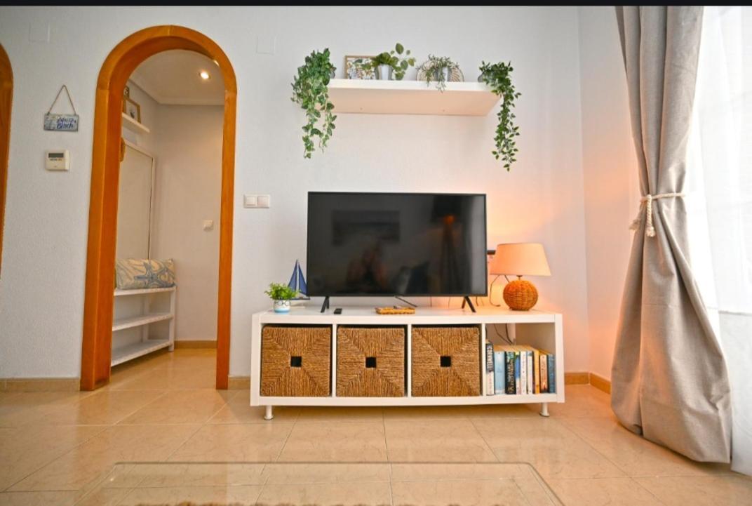 Beach Apartment Торевьиа Экстерьер фото