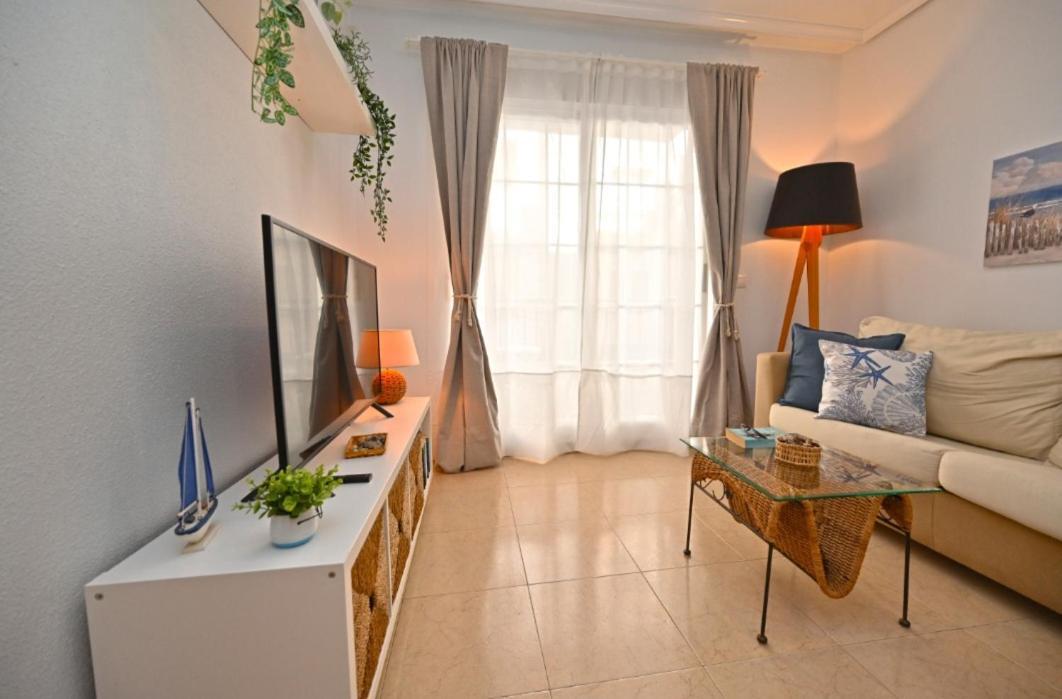Beach Apartment Торевьиа Экстерьер фото